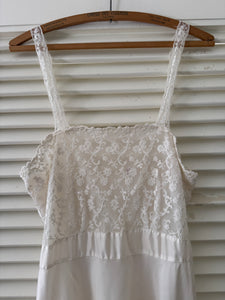 Vintage Lace Midi Dress