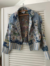 Load image into Gallery viewer, Vintage Floral Jacket
